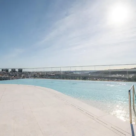 דירה Saudade - 1 Bedroom And Shared Pool In Campolide