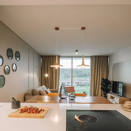 Apartman Saudade - 1 Bedroom And Shared Pool In Campolide *